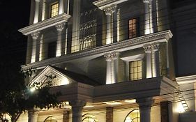 Apple Green Hotel